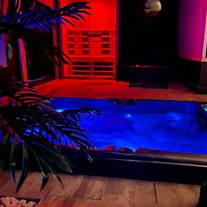 La Suite Grenoble Spa Jacuzzi Et Sauna Privatif